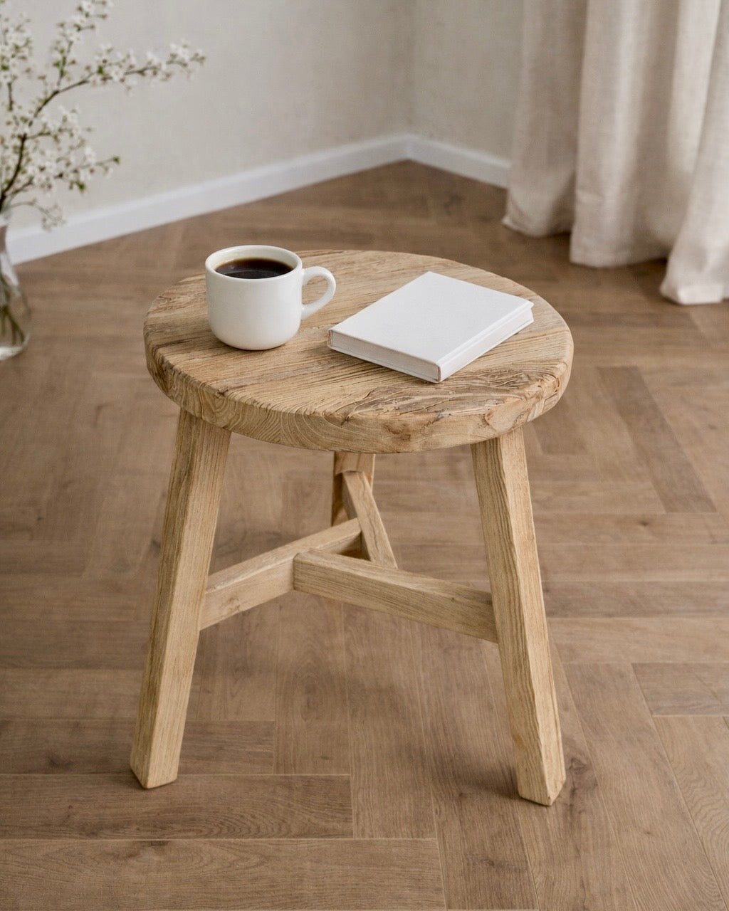 שולחן צד  מעץ אלון ממוחזר דגם גיל