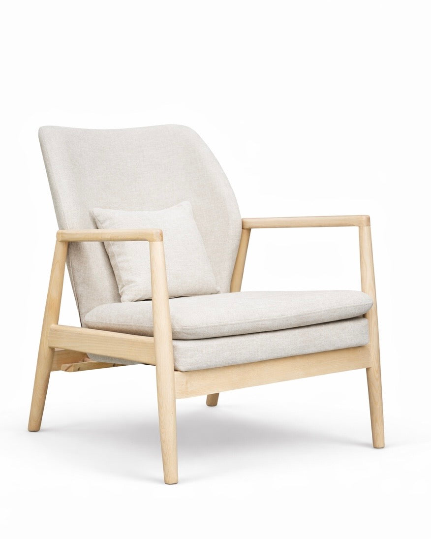 כורסא דגם דנבר ריפוד בצבע קרם  (Copy)