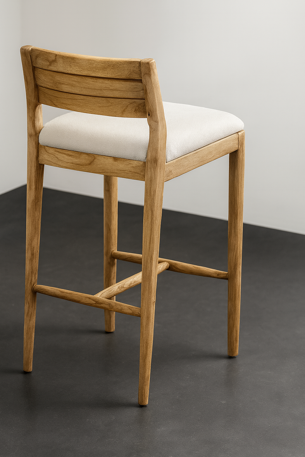 כסא בר דגם טהיטי בגוון טבעי